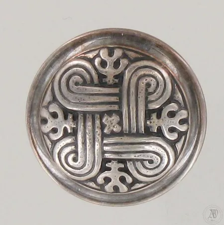 Rintaneula Kalevala Koru, Hannun vaakuna, Ø 28mm, 925, paino 7,1g