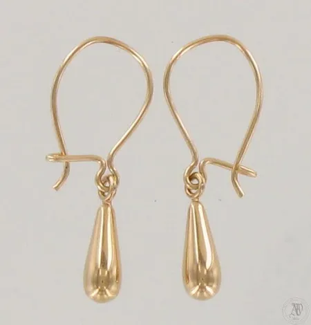 Korvakorut, korkeus 23mm, 585, paino 0,5g