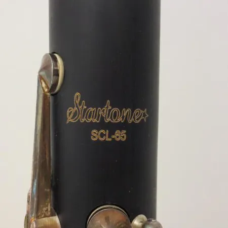 Klarinetti Startone SCL-65, omassa laukussa