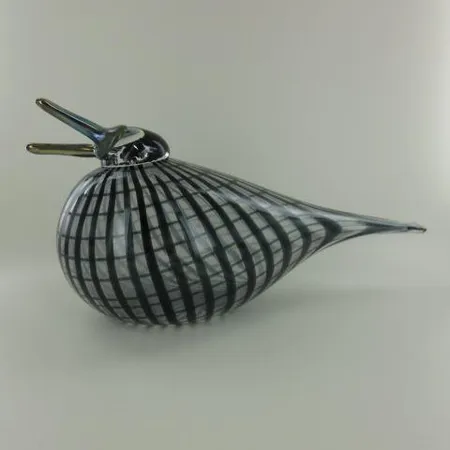 Lasilintu Iittala, Fiskariina, design Oiva Toikka Nuutajärvi, 300x120mm, omassa laatikossa  Lähetetään postipakettina.