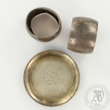 Viallisia hopeaesineitä, 813-830, paino 37,0g