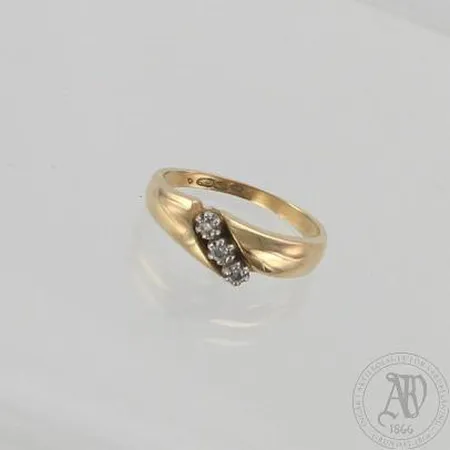 Timanttisormus 3x0.03ct, koko16¼, 585, paino 2,9g, aitoustodistus