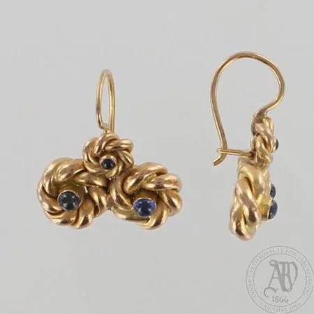 Sinisafiirikorvakorut, korkeus 24mm, 585br, paino 13,7g