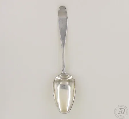 Yleislusikka, kaiverrettu, pituus 232mm, 813, paino 61,6g