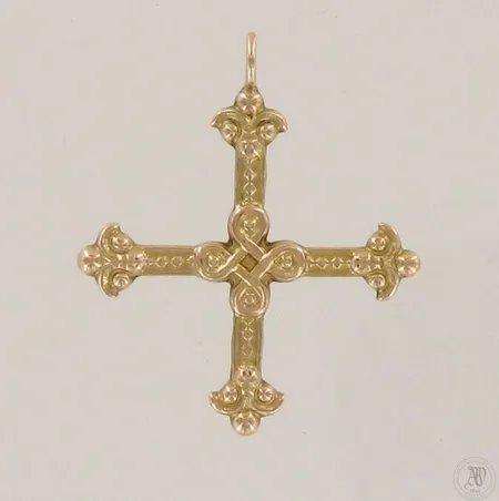 Ristiriipus Kalevala Koru, korkeus 33mm, 585, paino 2,8g