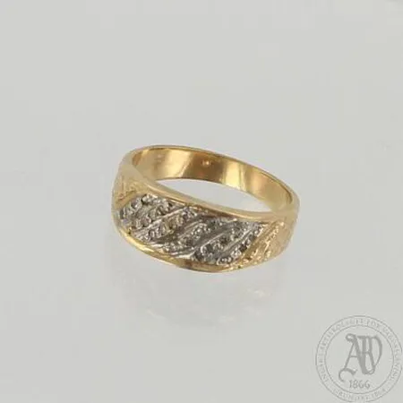 Timanttisormus 21xn.0.005ct, koko 17¾, 585, paino 4,9g