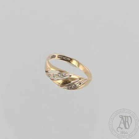Timanttisormus 6xn.0.005ct, koko 15½, 585, paino 1,7g