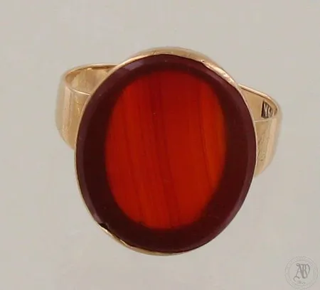 Kivisormus, käytön jälkiä, koko 17½, 585br, paino 3,7g