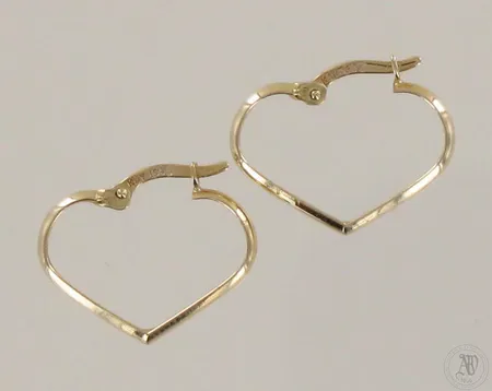 Sydänkorvakorut, korkeus 15mm, 585, paino 0,9g