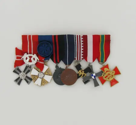 Kunniamerkkiripa, VR 4 mk (-41), SVR R I, Ts. mm, Js. mm, Päämjan risti, 18 Div. mr, Palokuntaristi