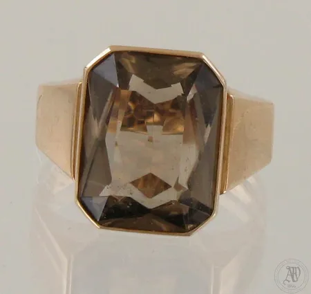 Kivisormus, kaiverrettu, koko 20, 585br, paino 7,7g