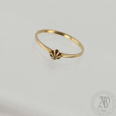 Kivisormus, koko 17½, 585br, paino 0,9g