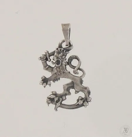Leijonariipus, korkeus 30mm, 925, paino 3,1g 