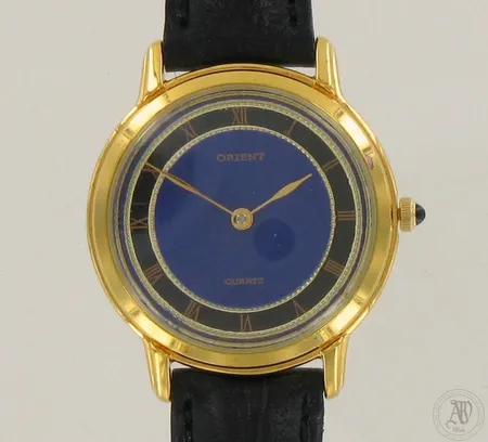 Teräsrannekello Orient, taulun Ø 26mm, nahkaranneke, quartz:paristo loppunut
