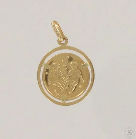 Kaksi puoleinen riipus, korkeus 25mm, 750, paino 2,4g 