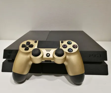 Pelikonsoli Playstation 4 500GB, ohjain, hdmi-johto, virtajohto ja ostokuitti 2017. Lähetetään postipakettina.