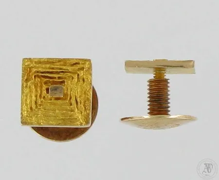 Frakkinapit, Lapponia, korkeus 9mm, vuodelta 1967, 585, paino 3,3g