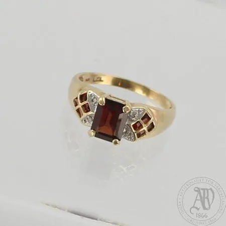 Kivisormus timanteilla 4xn.0.01ct, koko 18½, 585br, paino 3,8g