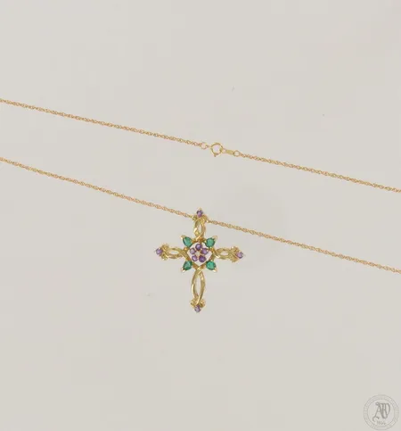 Kivikaulakoru timantilla 1xn.0.01ct, ketjun pituus 45,5cm, riipuksen korkeus 35mm, 750br, paino 6,9g