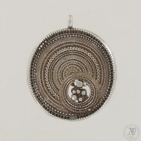 Kaulakoru "Chic" design Jorma Laine, valmistettu 1973, Ø 65mm, käytön jälkiä, 830, paino 49,4g 