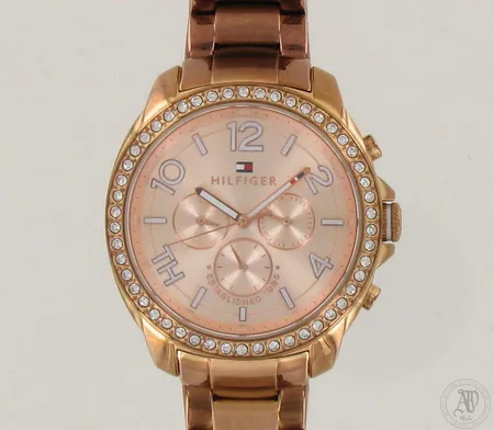 Teräsrannekello Tommy Hilfiger, quartz, taulun Ø 44mm, rannekkeen pituus 190mm, paristo loppu 