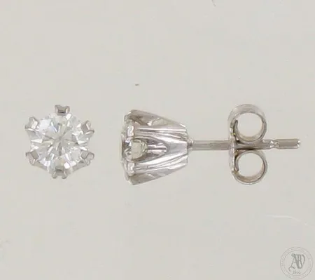 Timanttikorvanapit 2xn.0.50ct, todistus, 585 valkokulta, paino 2,3g