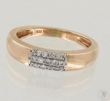 Timanttisormus 13xn.0.005ct, koko 15¾, 585, paino 2,4g