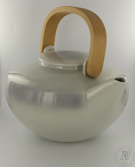 Teekannu Pentik, Talvi, korkeus 210mm. Lähetetään postipakettina.
