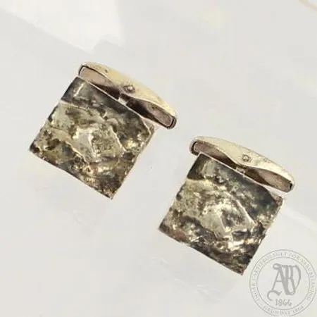 Kalvosinnapit, mitat 12x15mm, 830, paino 11,0g 