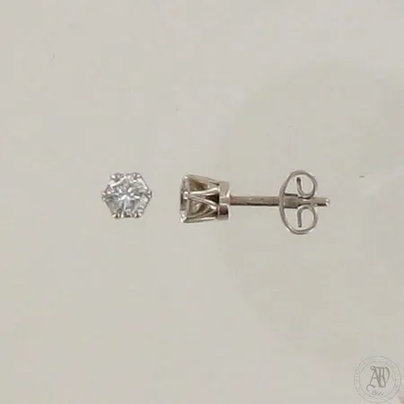Timanttikorvakorut 2xn.0.30ct, 750 valkokulta, paino 1,8g