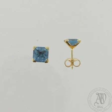 Kivikorvakorut, koko 6x6mm, 585br, paino 1,0g