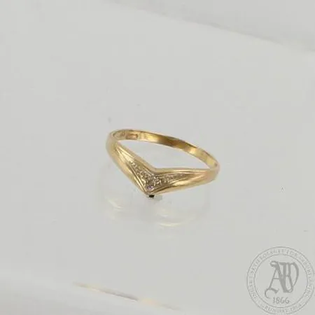 Timanttisormus 1xn.0.01ct, käytön jälkiä, koko 17¼, 585br, paino 1,1g
