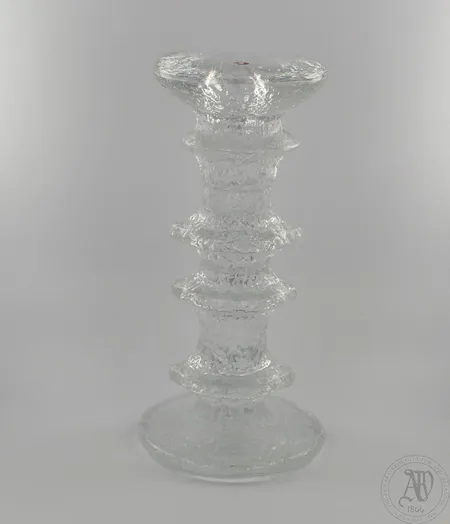 Kynttilänjalka Iittala, Festivo, signeerattu TS, korkeus 170mm Lähetetään postipakettina.