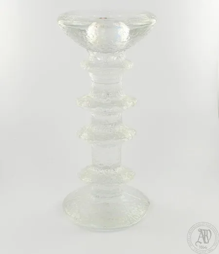 Kynttilänjalka Iittala, Festivo, signeerattu TS, korkeus 170mm. Lähetetään postipakettina.