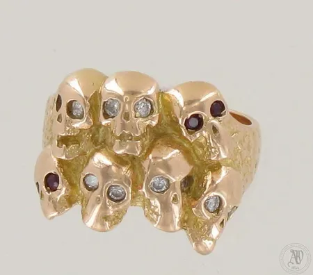 Timanttisormus rubiineilla 10xn.0.03ct, koko 22½, 585br, paino 23,2g