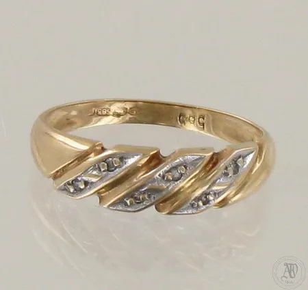 Timanttisormus 6xn.0.005ct, 585, paino 1,8g