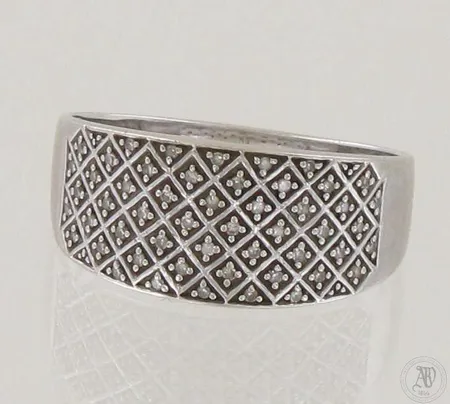 Timanttisormus 51xn.0.005ct, koko 18½, 585 valkokulta, paino 3,2g