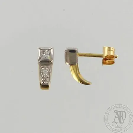 Timanttikorvakorut 2xn.0.10ct princess-hiontainen ja 2xn.0.02ct, korkeus 11mm, 750 kelta-ja valkokulta, paino 2,4g 