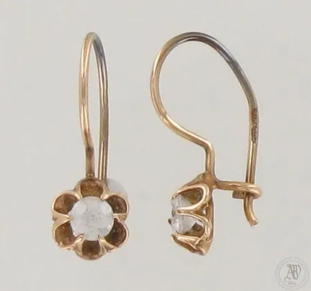 Kivikorvakorut, korkeus 18mm, 585br, paino 1,1g