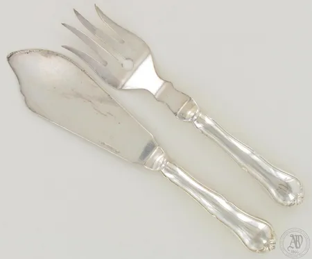 Kakkuottimet, Chippendale, kaiverretut, 210-230mm, 813br, paino 131,1g