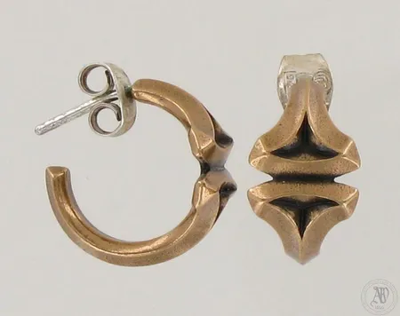 Korvakorut Kalevala Koru, Torin Vasara, korkeus 17mm, pronssi/hopealukko 925 