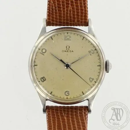Teräsrannekello, Omega, Ø 32mm, mekaaninen 16 jewels caliber 30T2SC, ref.nr.2391/3, 1940-luku, ranneke viallinen, käytön jälkiä