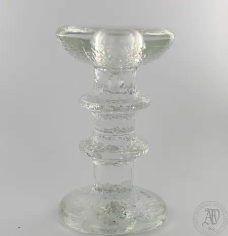Kynttilänjalka Iittala, Festivo, korkeus 125mm.  Lähetetään postipakettina.