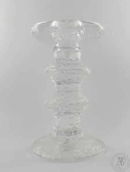 Kynttilänjalka Iittala, Festivo, korkeus 120mm.  Lähetetään postipakettina.
