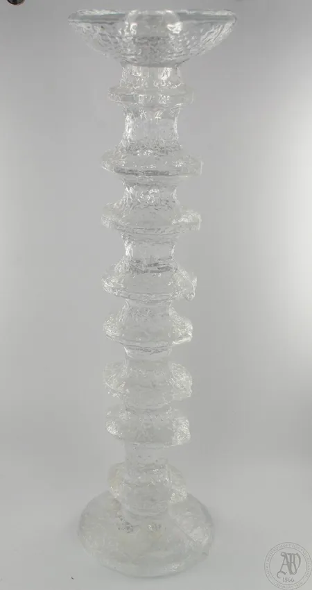 Kynttilänjalka Iittala, Festivo, korkeus 310mm.  Lähetetään postipakettina.