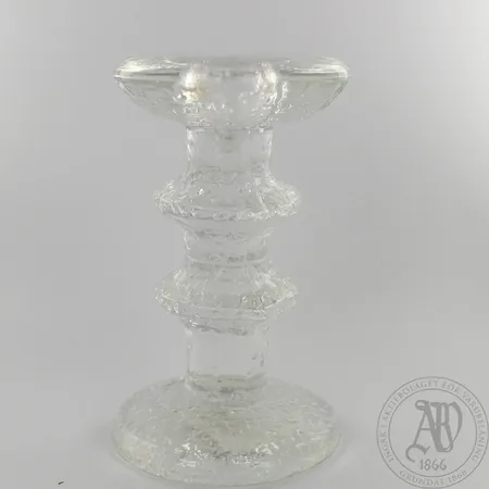 Kynttilänjalka Iittala, Festivo, korkeus 125mm.  Lähetetään postipakettina.
