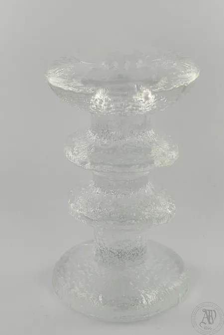 Kynttilänjalka Iittala, Festivo, korkeus 125mm.  Lähetetään postipakettina.