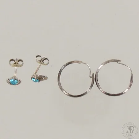 Korvarenkaat ja kivikorvakorut, renkaiden Ø 18mm, kivikorvakorut Ø 8mm, 900-925br, paino 1,5g 