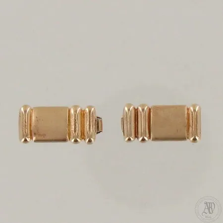 Kalvosinnapit, kaiverrettu, mitat 9x17mm, 585, paino 3,5g 