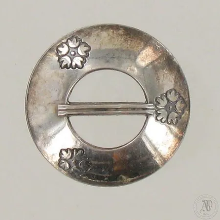 Kalevala Koru Rintaneula, Ø 38mm, vuodelta 1965, 916, paino 7,1g 
